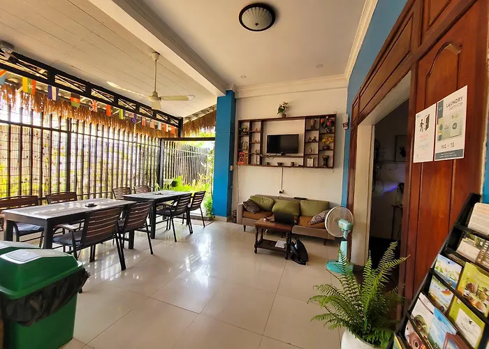 Hostel Bed & Bedzzz Siem Reap
