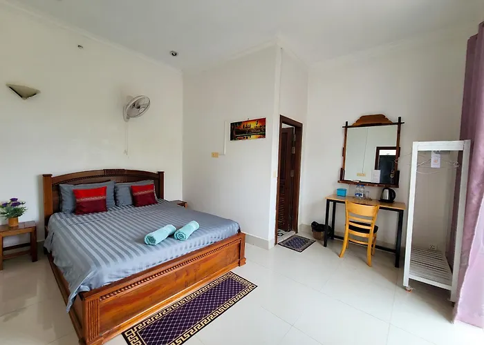 Hostel Bed & Bedzzz Siem Reap