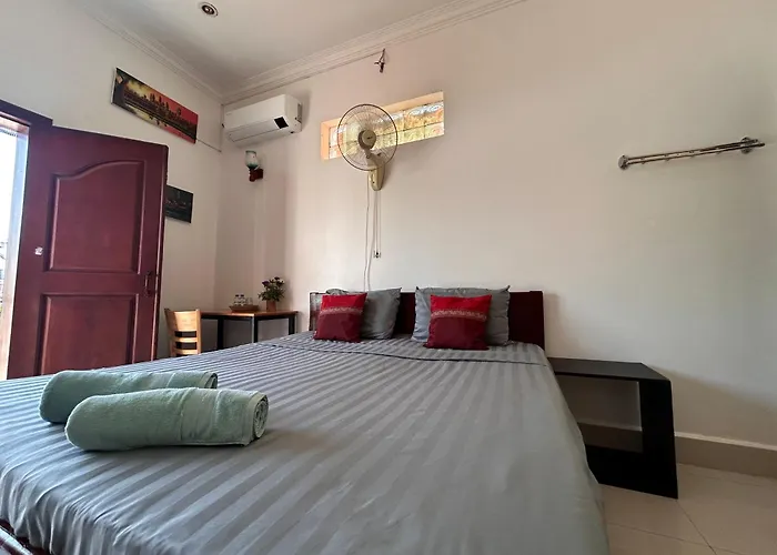 Bed & Bedzzz Hostel *