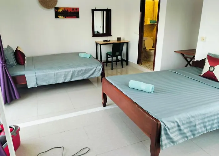 Bed & Bedzzz Hostel *